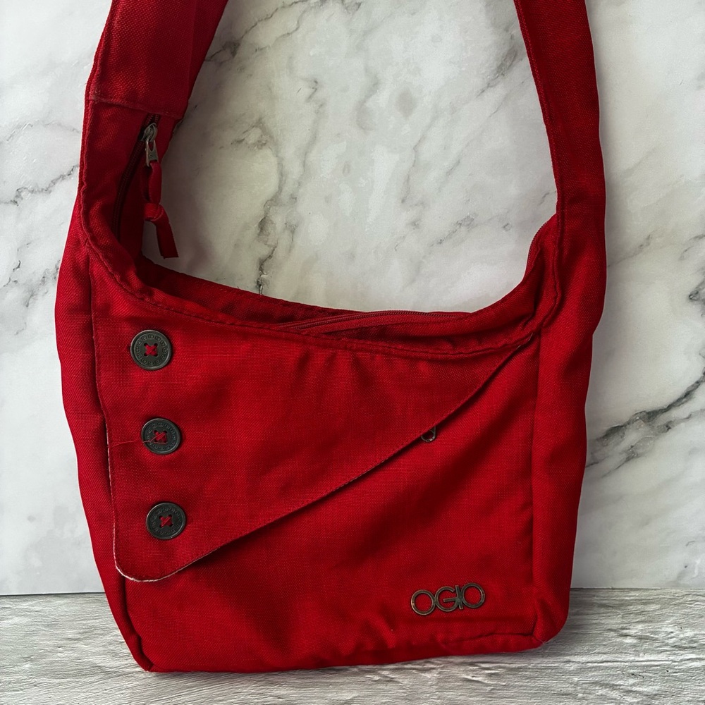 Ogio Red Brooklyn Tablet Crossbody Shoulder Strap Messenger Bag Purse